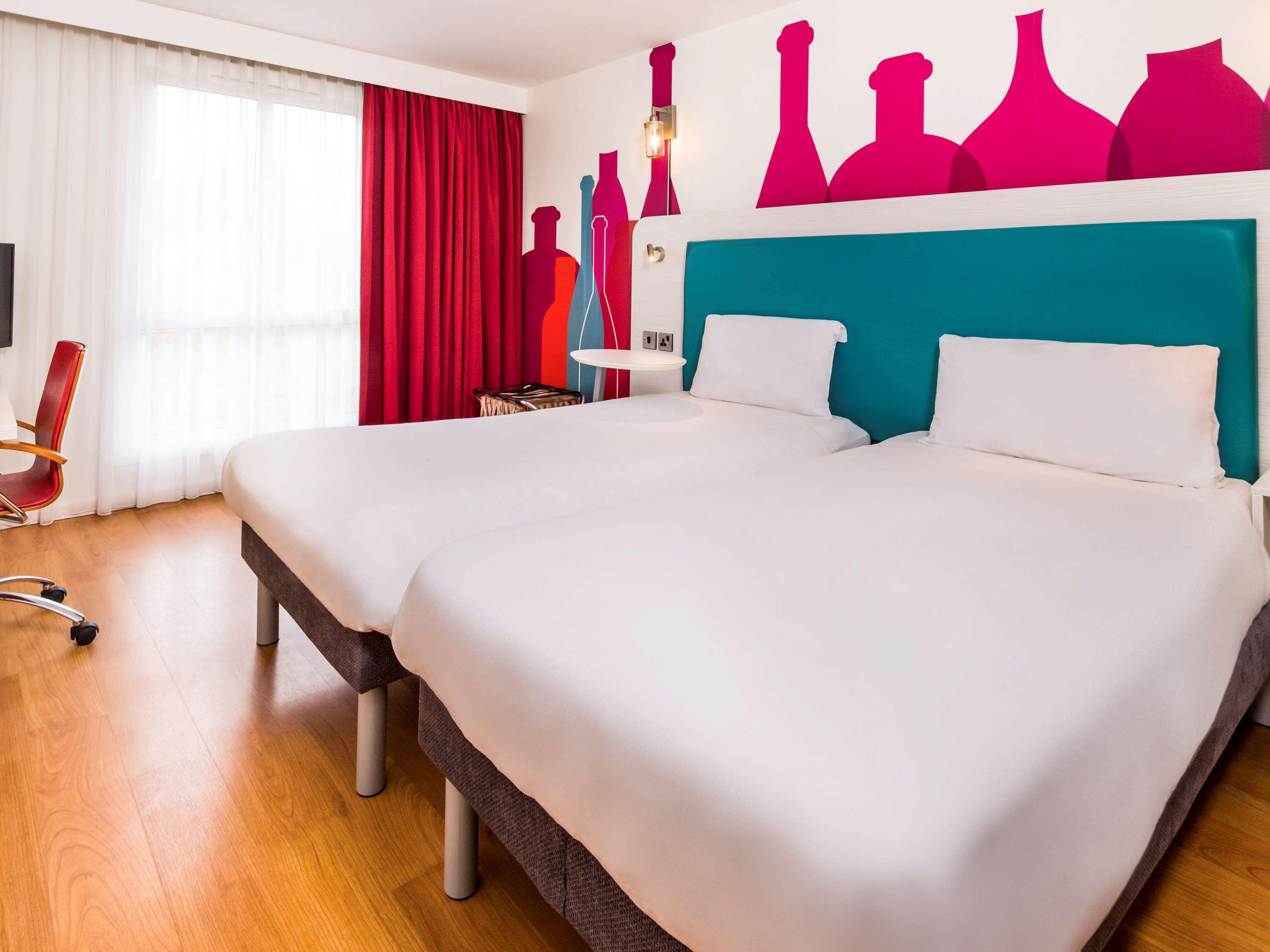 Ibis Styles Barnsley Hotel Exterior foto